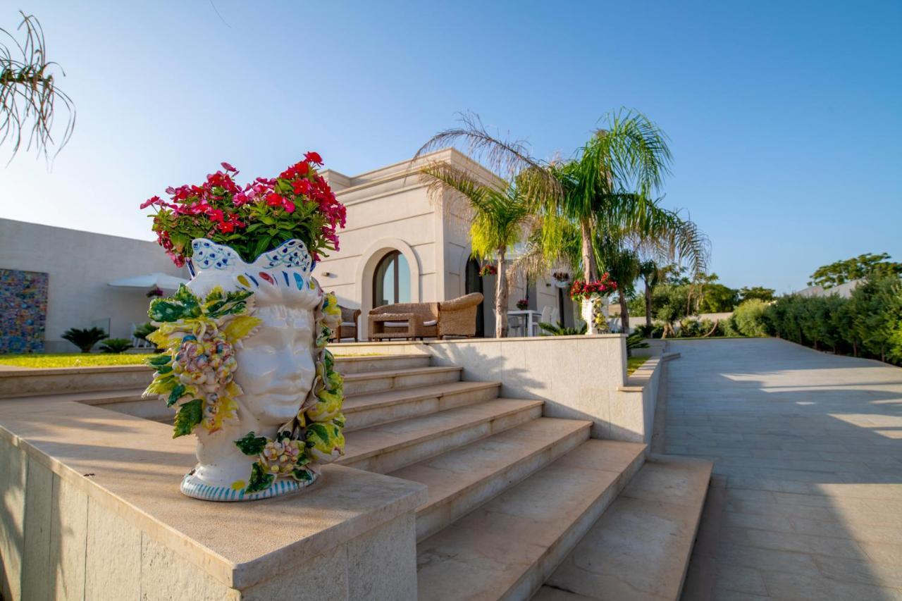 Giardini Sul Mare - マツァーラ・デル・ヴァッロ エクステリア 写真